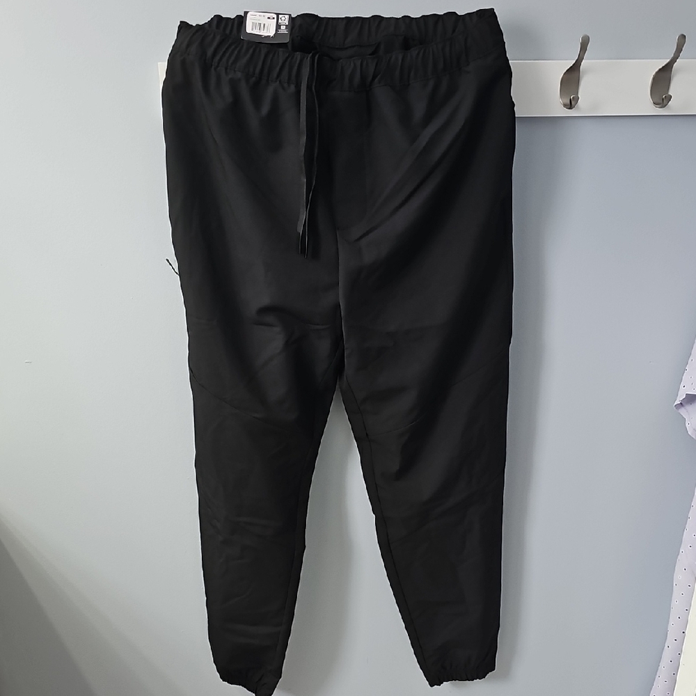 Men / PantsGapFit Performance Joggers M Black